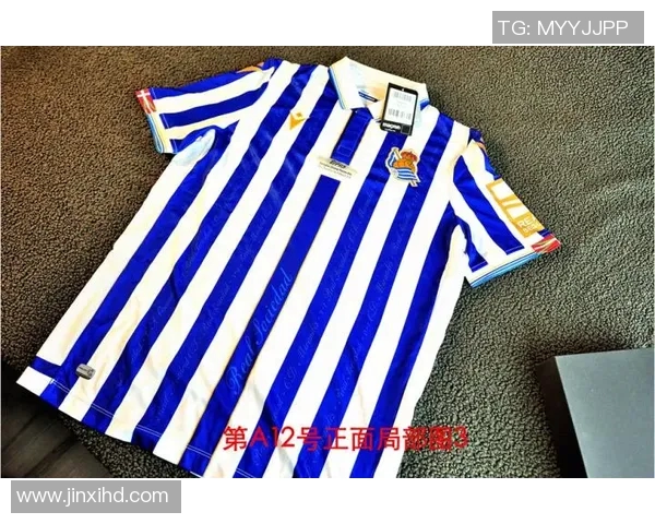 皇马帕帕尼足球球星卡包限量版发布 收藏狂热者的必备珍品 皇马帕帕尼足球球星卡包限量版发布 收藏狂热者的必备珍品