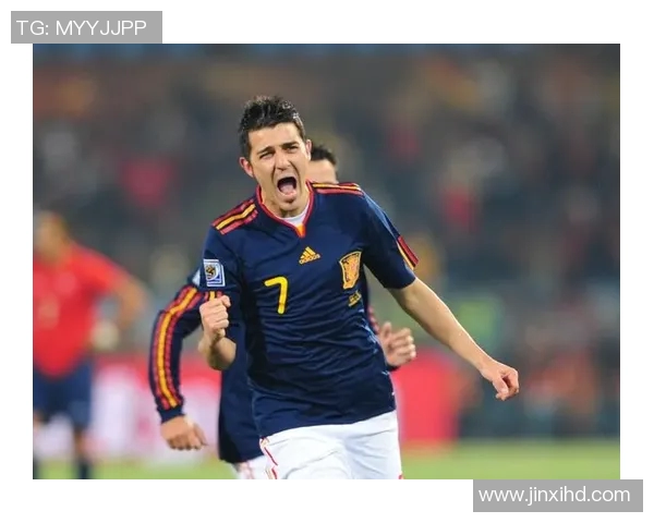 球星情史揭秘:从绿茵场到情感世界,他们的爱情故事与足球生涯如何交织 球星情史揭秘:从绿茵场到情感世界,他们的爱情故事与足球生涯如何交织